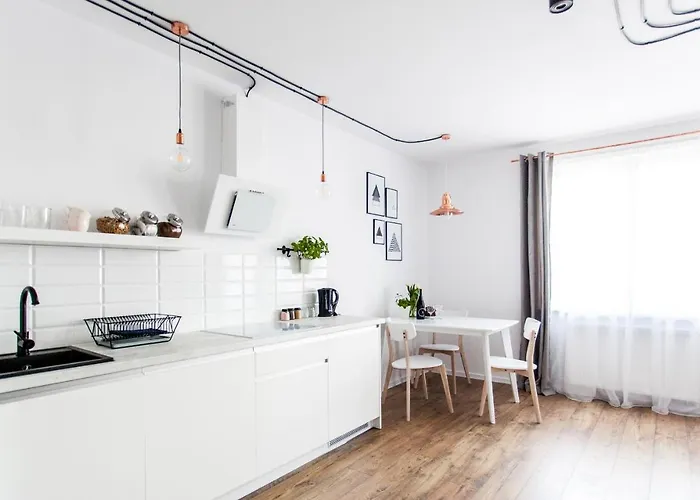 アパート Check In *